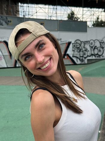 Charleen Weiss
