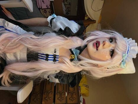 Cherriesandpeachesx