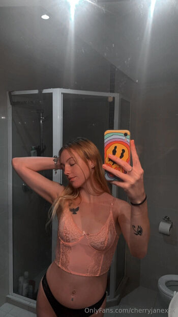 cherryjanexox
