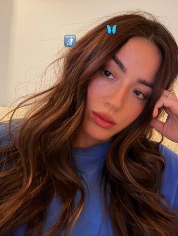 Chloe Bennet
