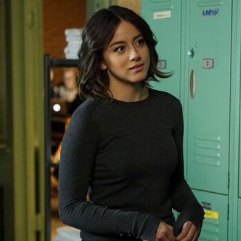 Chloe Bennet
