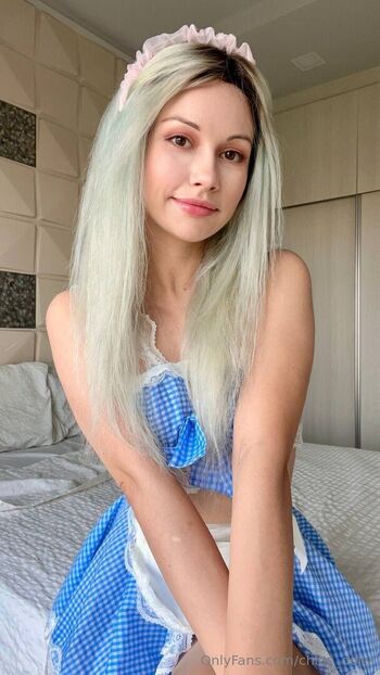 chloe_bloomm