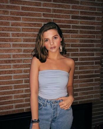 Chloe Csengery
