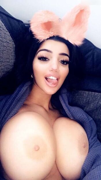 Chloe Khan