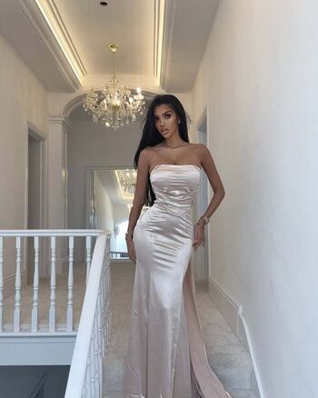 Chloe Khan