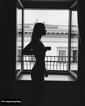 Chloé Lecareux