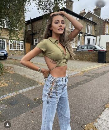 Chloe Veitch