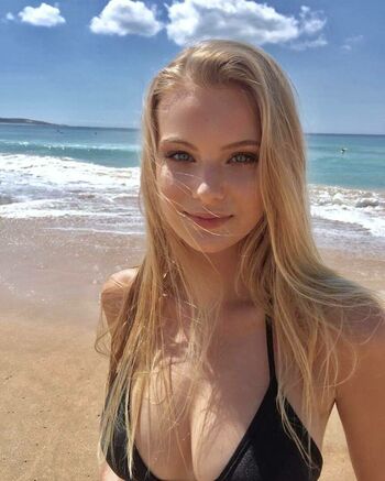 Chloe Vialaret