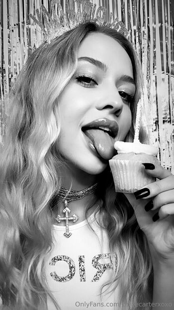chloecarterxoxo