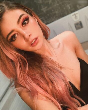 Chrissy Costansa