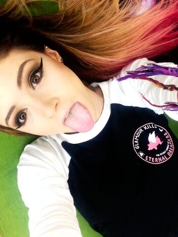 Chrissy Costanza