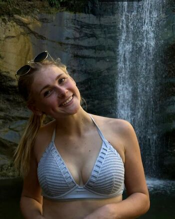 Chrissy Marshall