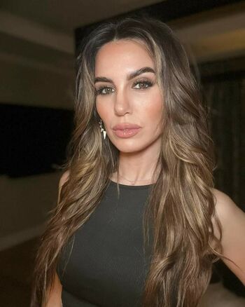 Christy Carlson Romano