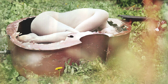 Chrysta Bell