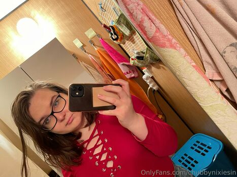 chubbynixiesin