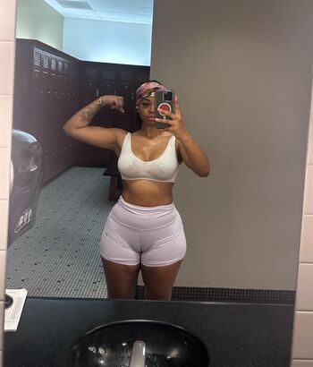 Cierra Vegas