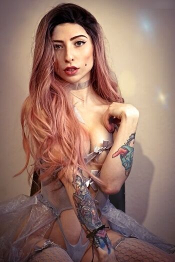 Ciiraiya_zarelai / Madame_Orchid