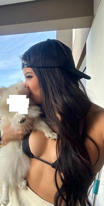 Cinthia Cruz