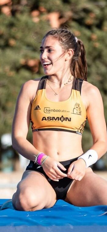 Clara Fernández