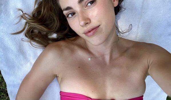 Clara Fernandez