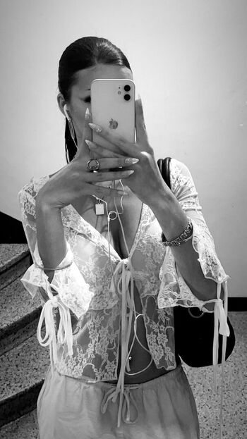 clara_lstn