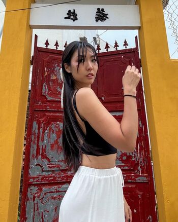 Classic_Christinee