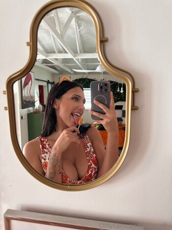 cleo.oftv