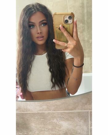 Clo Nicole