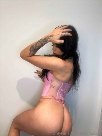 Cora Jade