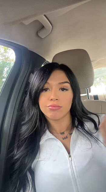Cora Jade