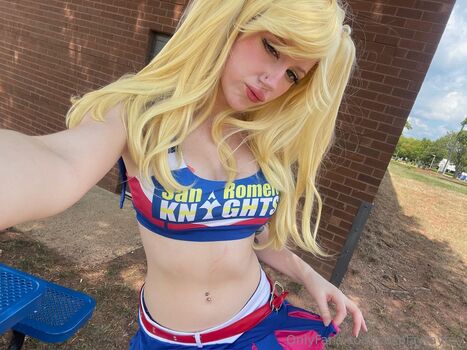 CosplayTayTay