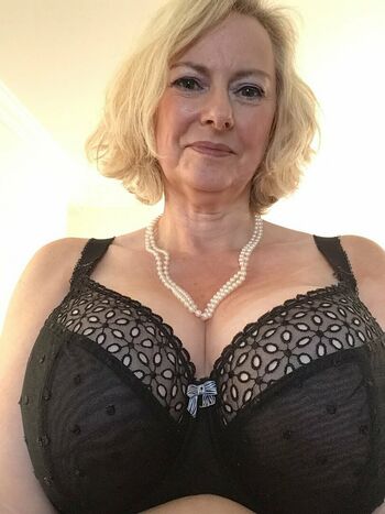 Courtesan Annabel