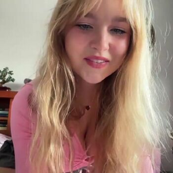 Courtney_36180