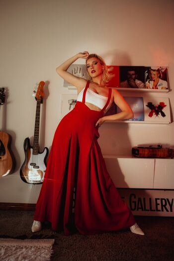 Courtney Miller