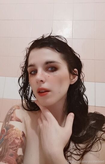 cozshedead