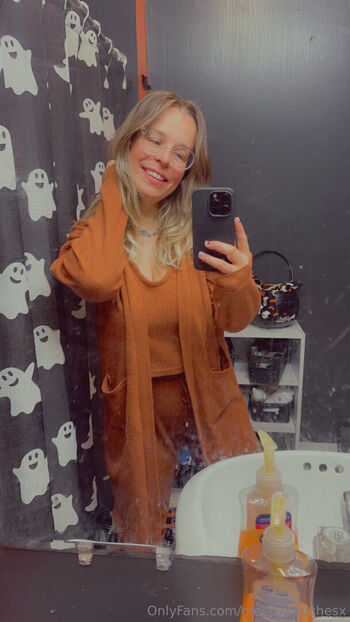 creepypeachesx