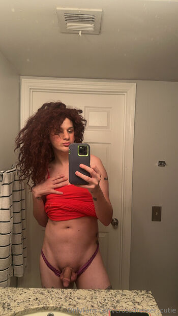 crossdresser_cutie