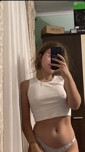 curly_decency