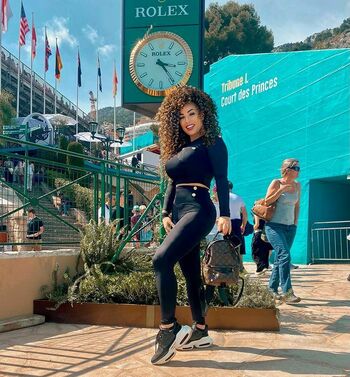 Curly_quennn