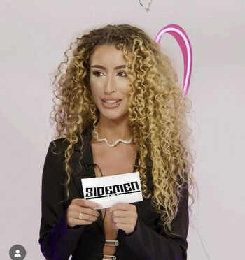 Curlychick