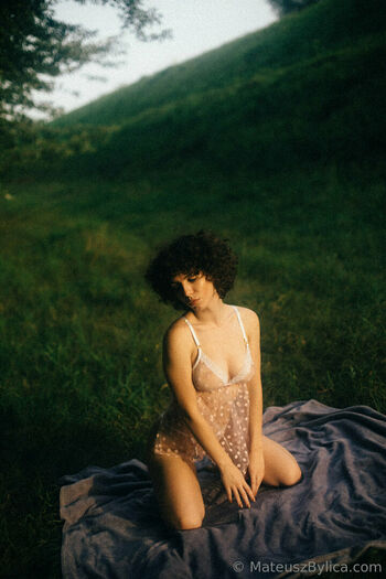 curlywiktoria