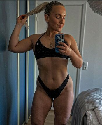 Curvvyfit