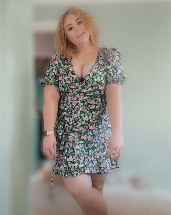 Curvy Abbii