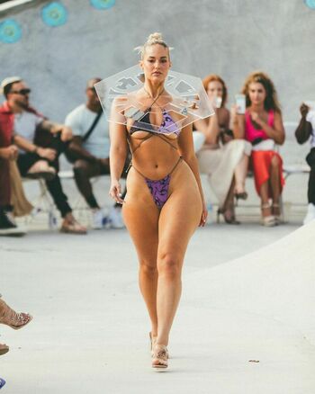 Curvy Goddesses