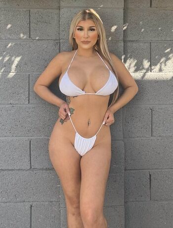 Curvy Goddesses