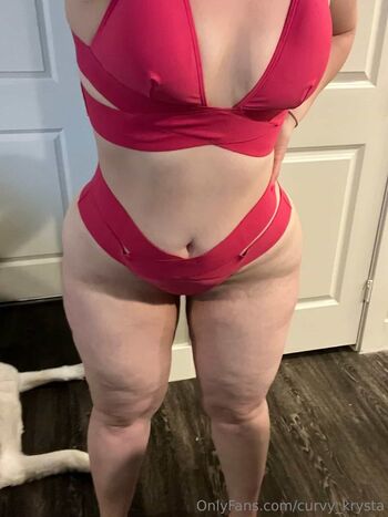 Curvy_Krysta