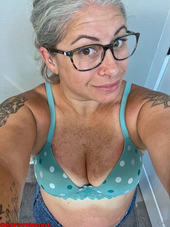 curvy4urpleasure