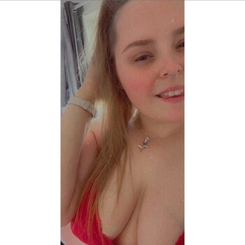 Curvybunny27