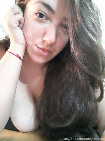 curvygirlsuperboobs