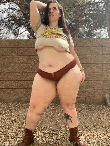 curvyj88